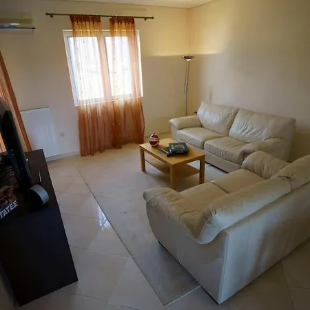 On The Wave - Modern Beachfront In Kalamata *