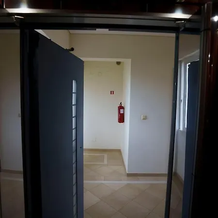 Apartment On The Wave - Modern Beachfront In Kalamata Faraí