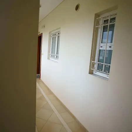 On The Wave - Modern Beachfront In Kalamata Apartment