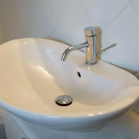 On The Wave - Modern Beachfront In Kalamata Faraí