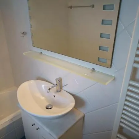 Διαμέρισμα On The Wave - Modern Beachfront In Kalamata