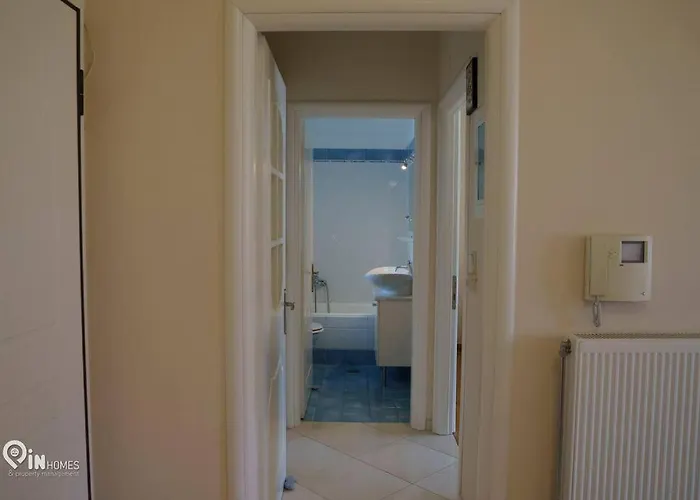 On The Wave - Modern Beachfront In Kalamata