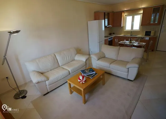 Apartament On The Wave - Modern Beachfront In Kalamata Faraí