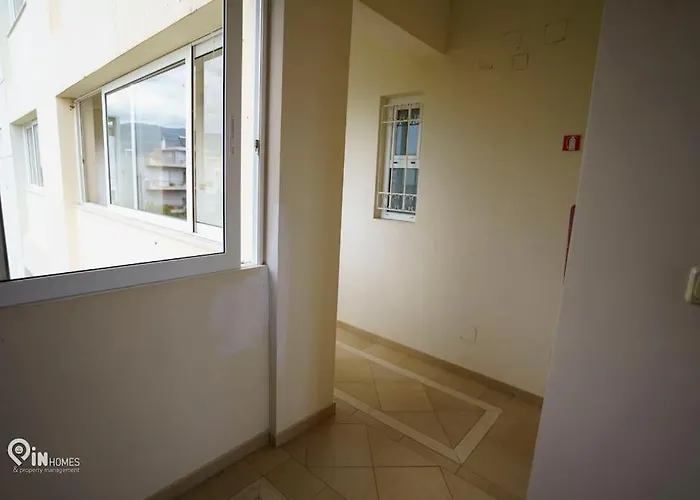 On The Wave - Modern Beachfront In Kalamata Faraí