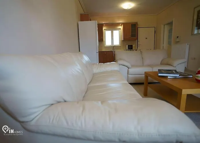 On The Wave - Modern Beachfront In Kalamata Apartament Faraí