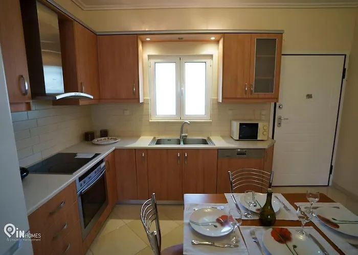 On The Wave - Modern Beachfront In Kalamata Apartament Faraí