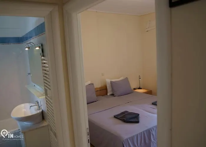 On The Wave - Modern Beachfront In Kalamata Apartman Faraí