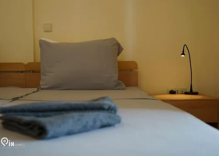 On The Wave - Modern Beachfront In Kalamata Apartament Faraí