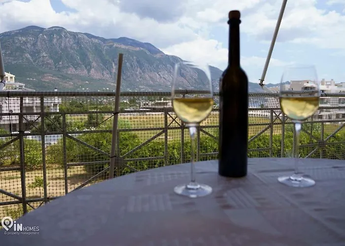 On The Wave - Modern Beachfront In Kalamata Apartman