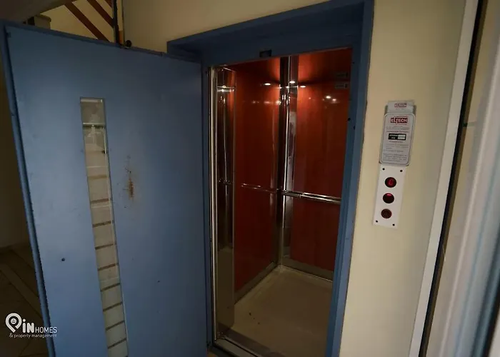 On The Wave - Modern Beachfront In Kalamata *