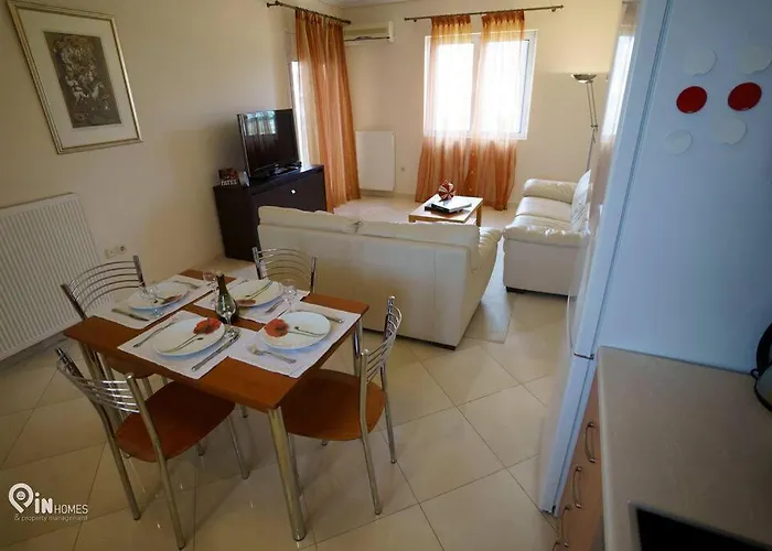 On The Wave - Modern Beachfront In Kalamata *