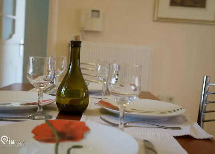 Apartman On The Wave - Modern Beachfront In Kalamata Faraí